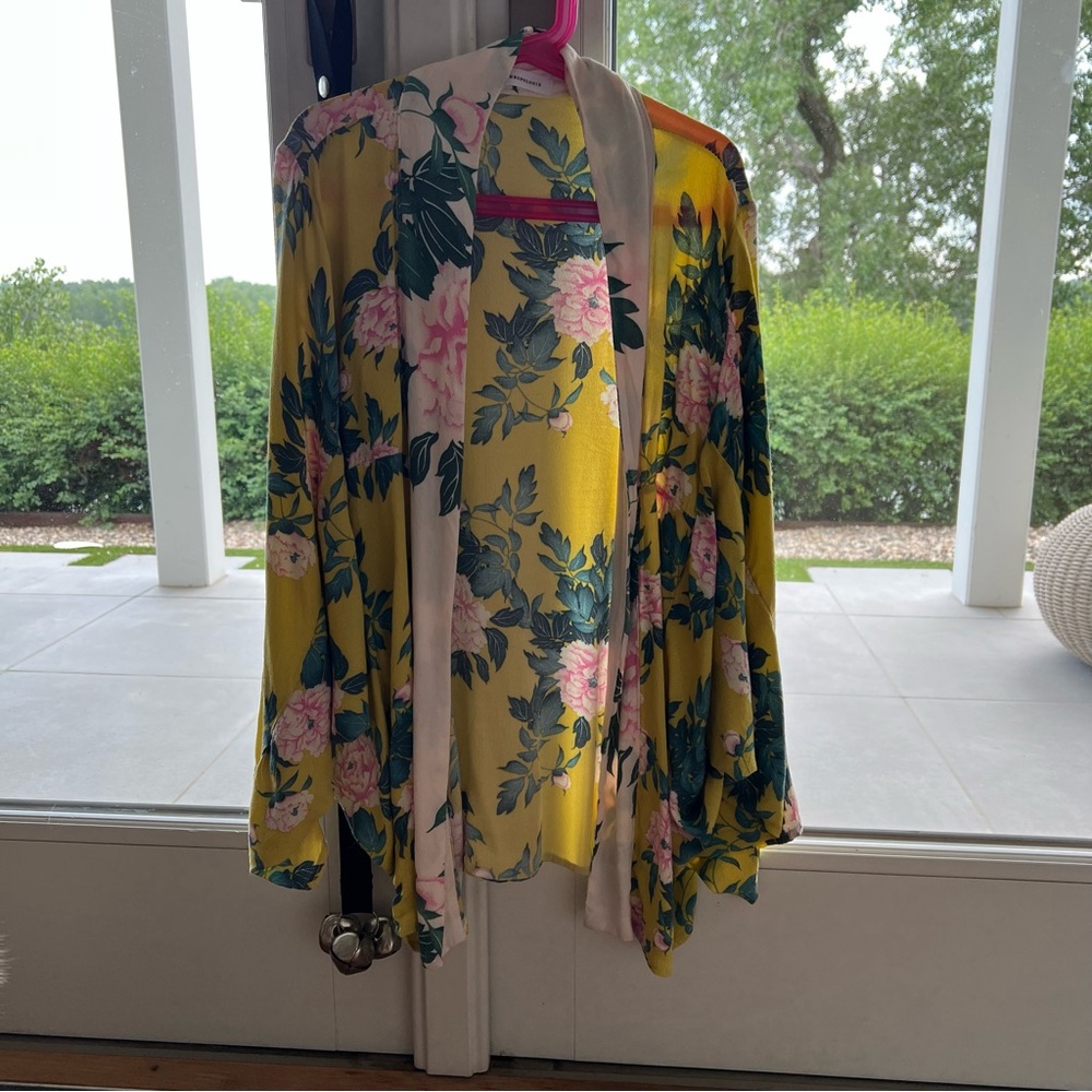 Anthropologie Yellow Floral Kimono Robe